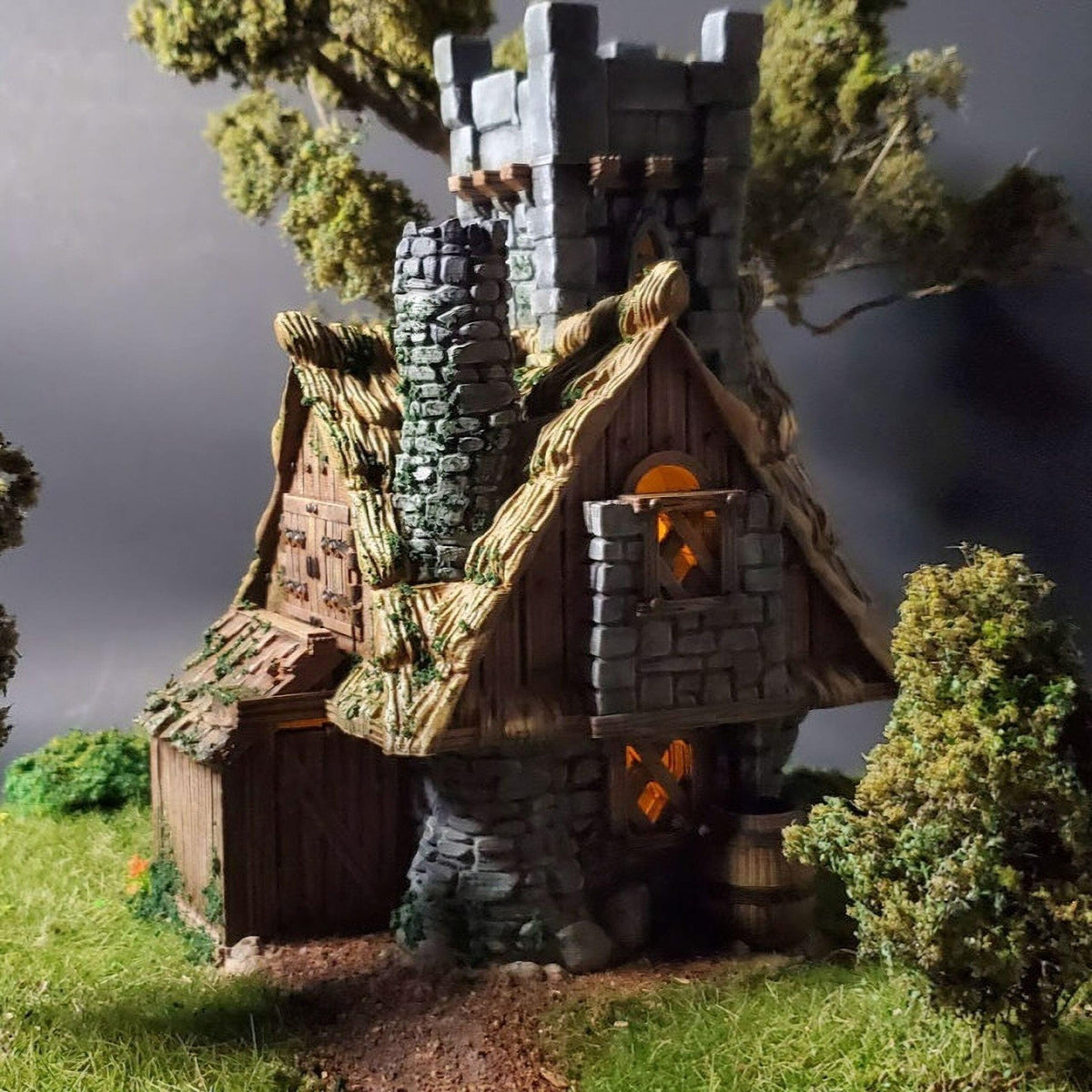 Hemlock Cottage 28mm DND Terrain | Tabletop Wargaming Scenery for Warhammer, Frostgrave & RPG | Unpainted 3D Printed